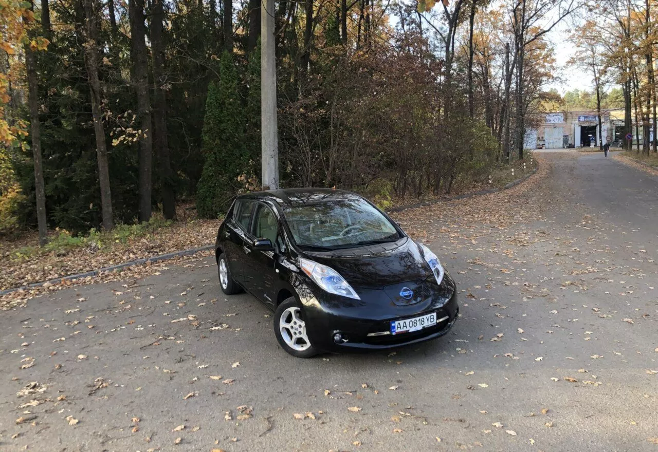 Nissan Leaf  24 kWh 2012211