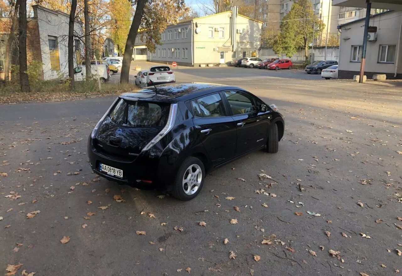 Nissan Leaf  24 kWh 2012231