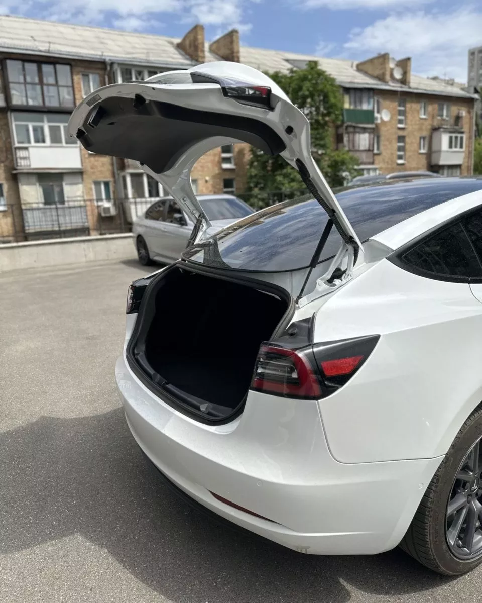 Tesla Model 3  80.5 kWh 2022121