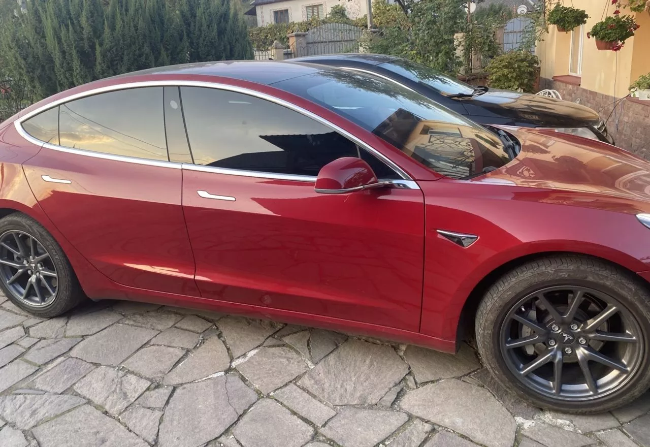 Tesla Model 3  75 kWh 201801