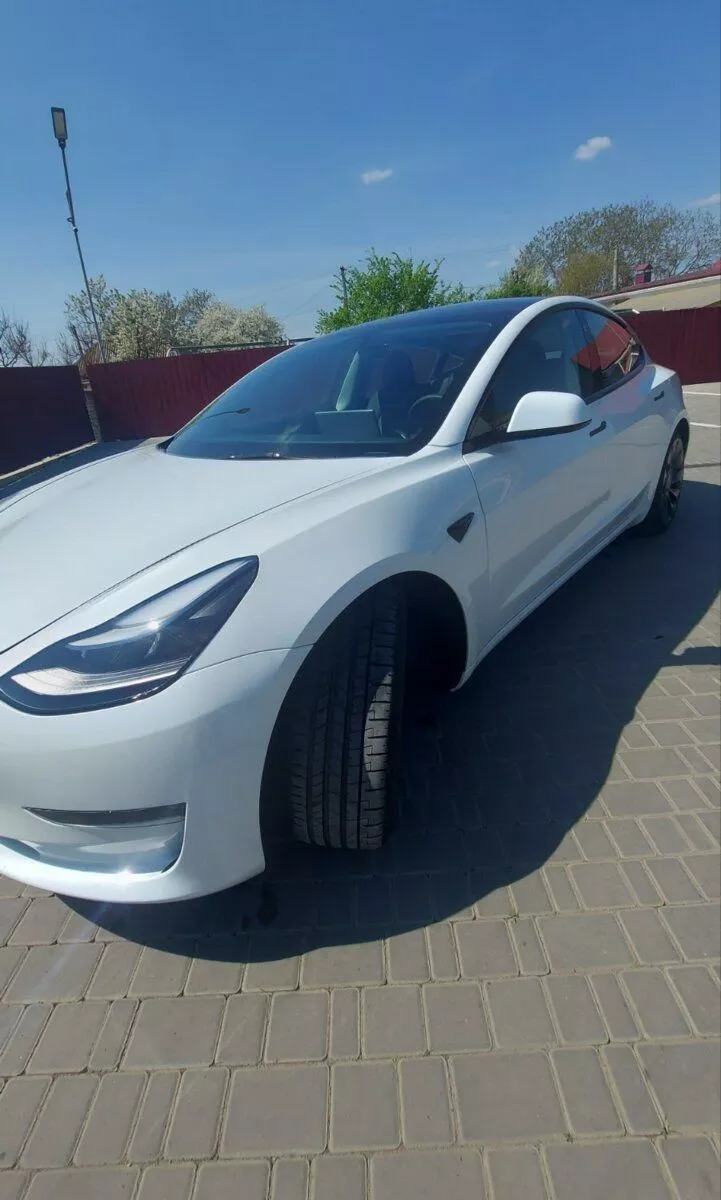 Tesla Model 3  80.5 kWh 202341