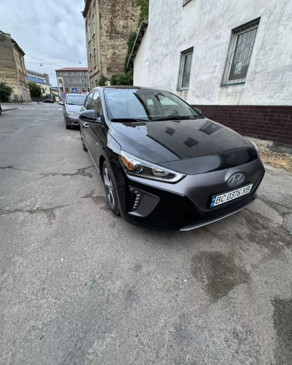 Hyundai Ioniq 