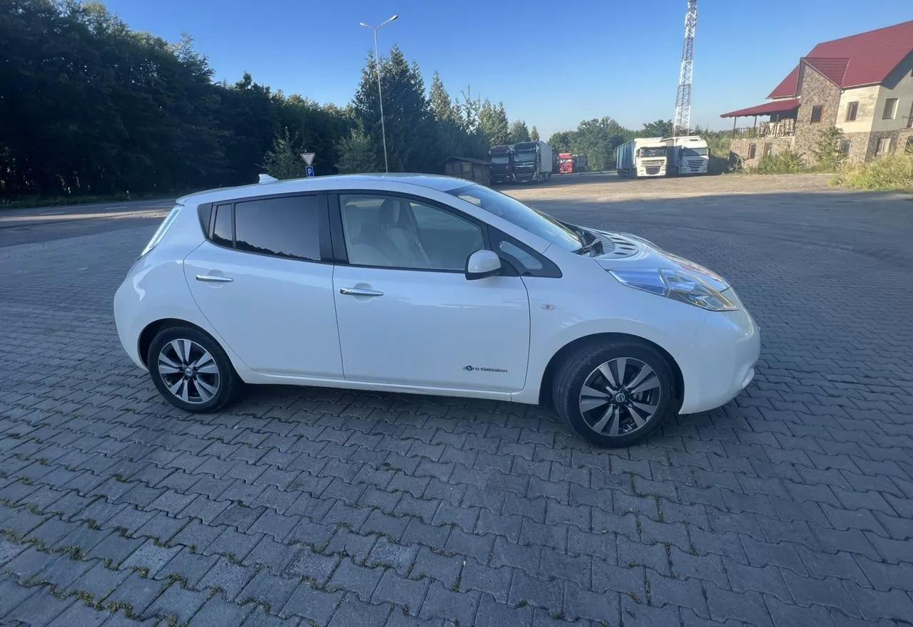 Nissan Leaf  24 kWh 201331