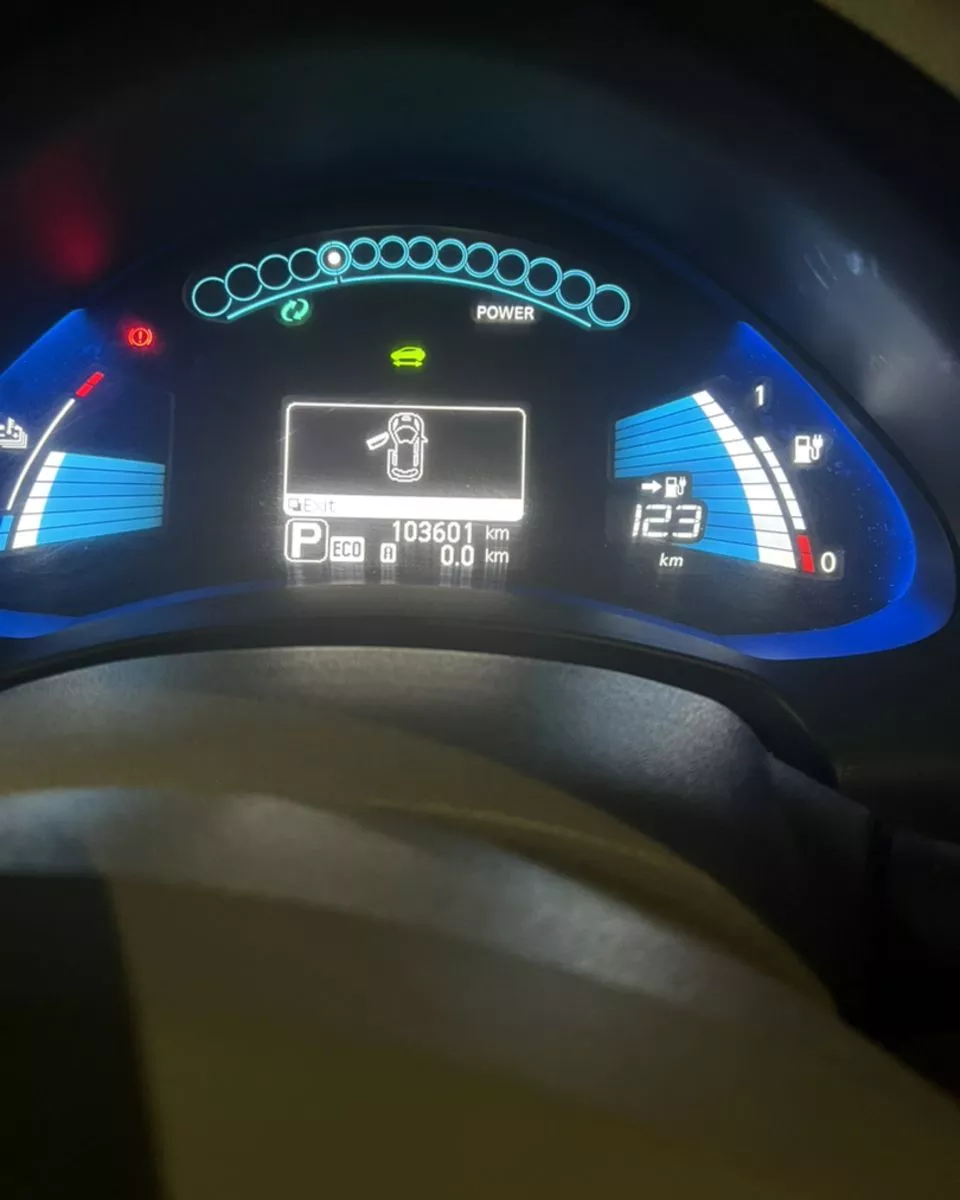 Nissan Leaf  24 kWh 2013181