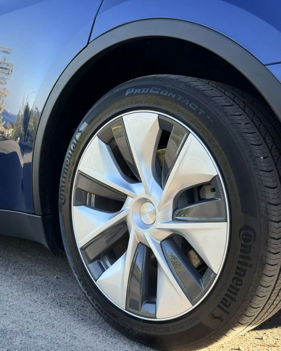 Tesla Model Y  82 kWh 2021361