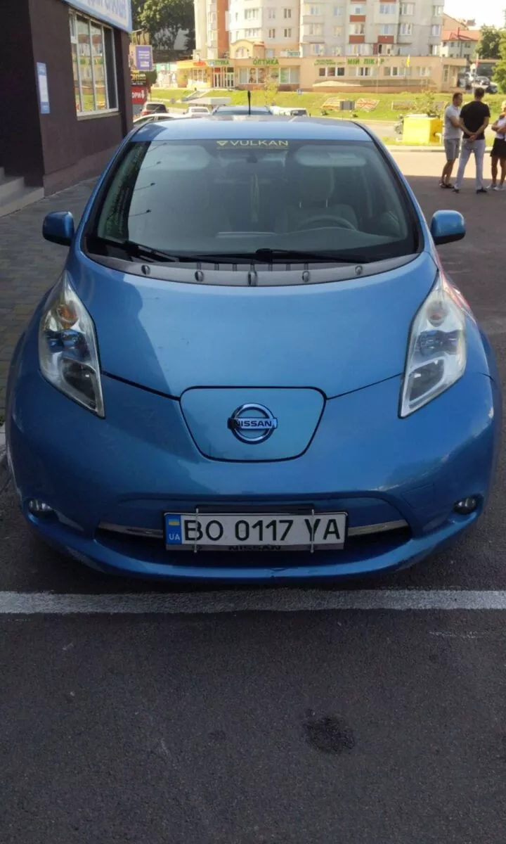 Nissan Leaf 