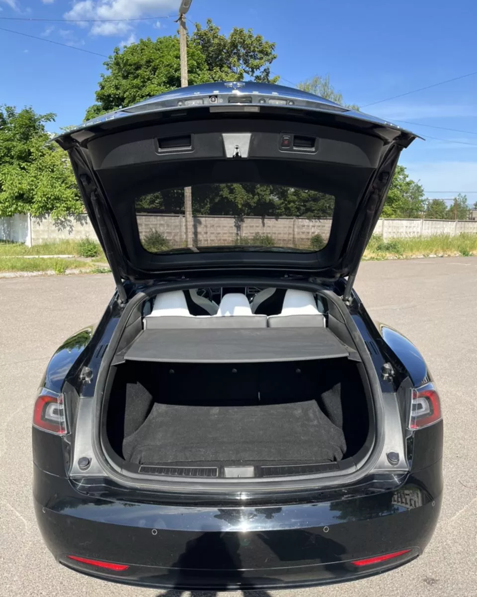 Tesla Model S  100 kWh 2017111