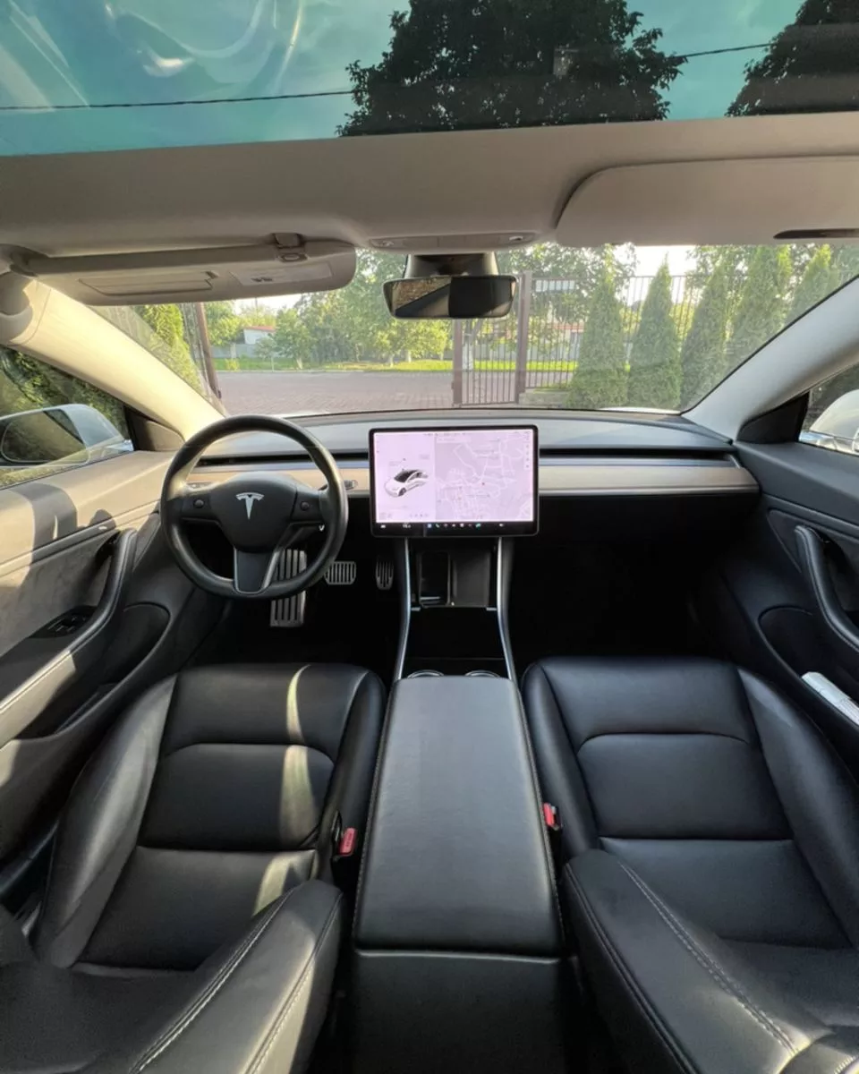 Tesla Model 3  75 kWh 2018101