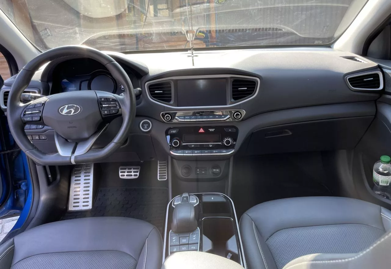 Hyundai Ioniq  2018121