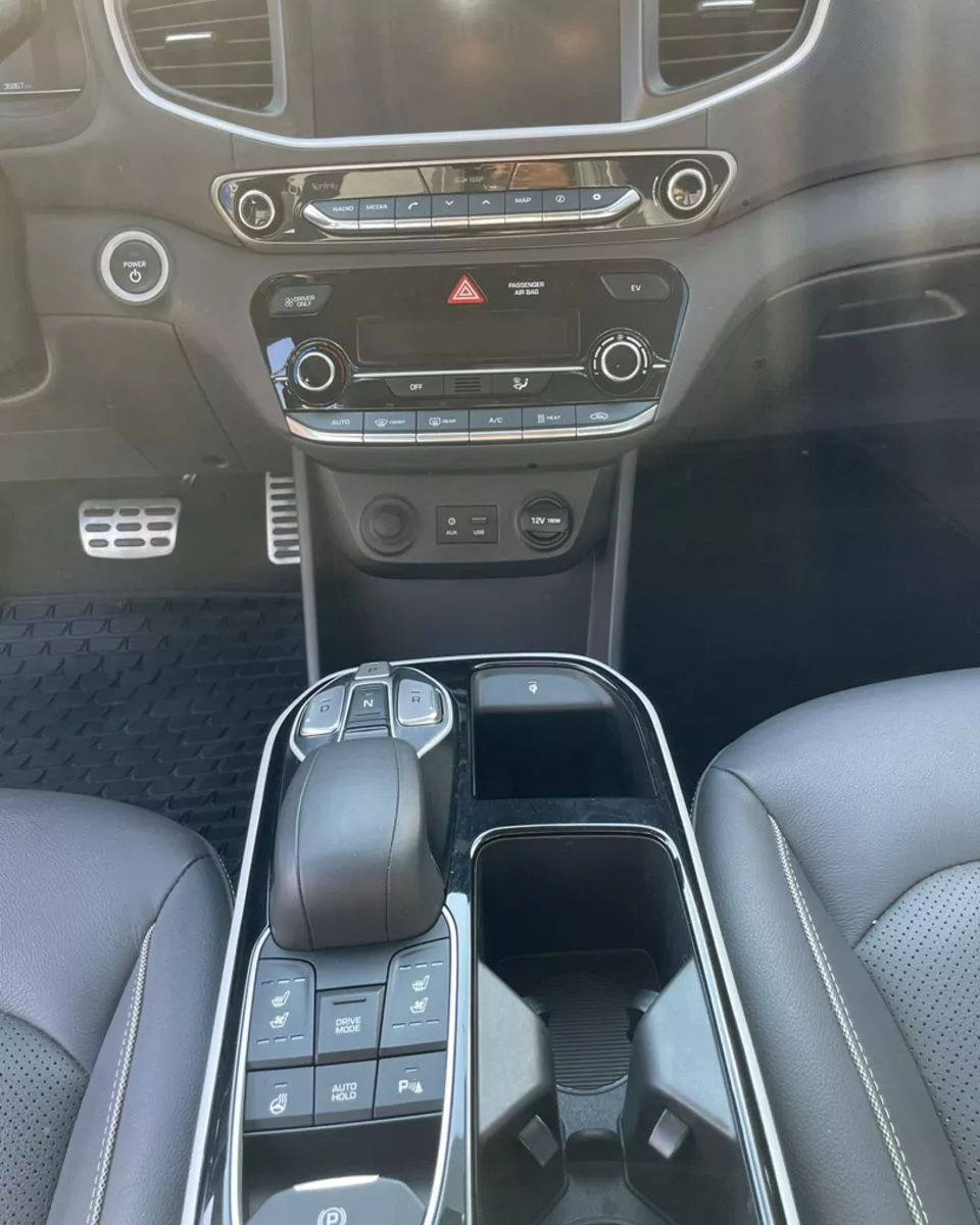 Hyundai Ioniq  2018131