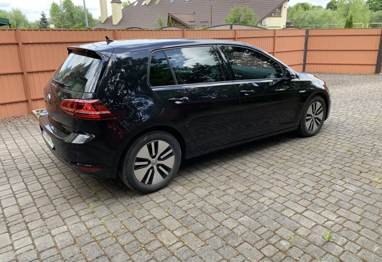 Volkswagen e-Golf  24 kWh 201531