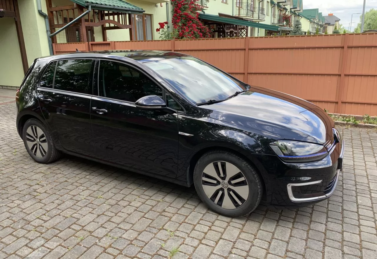 Volkswagen e-Golf  24 kWh 201541