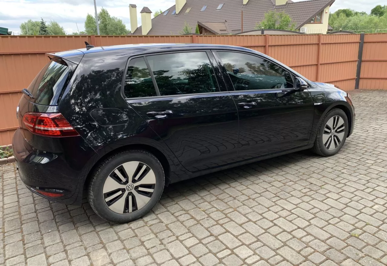 Volkswagen e-Golf  24 kWh 2015121