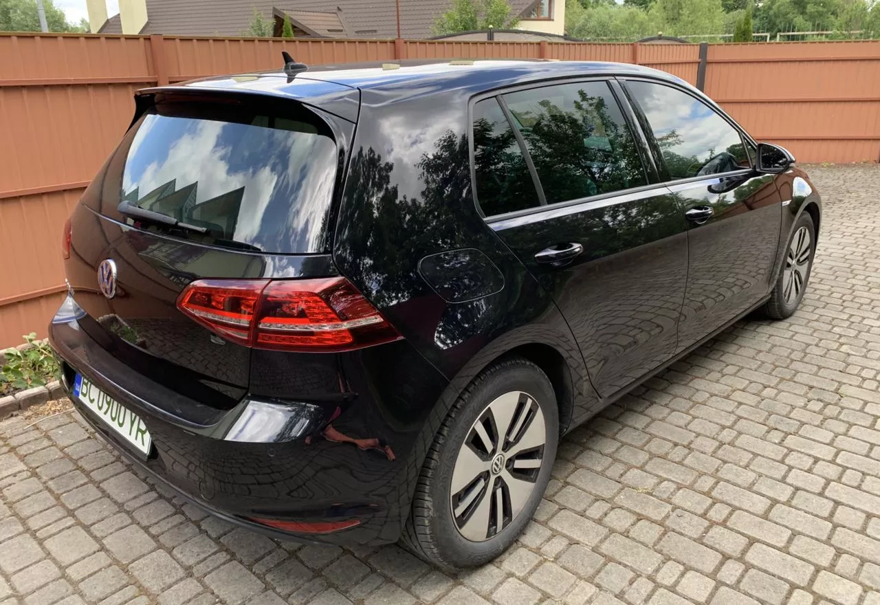 Volkswagen e-Golf  24 kWh 2015131