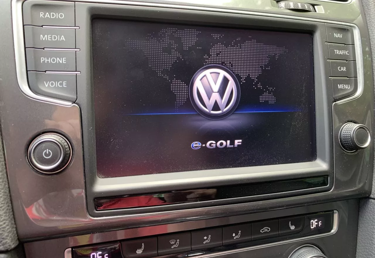 Volkswagen e-Golf  24 kWh 2015291