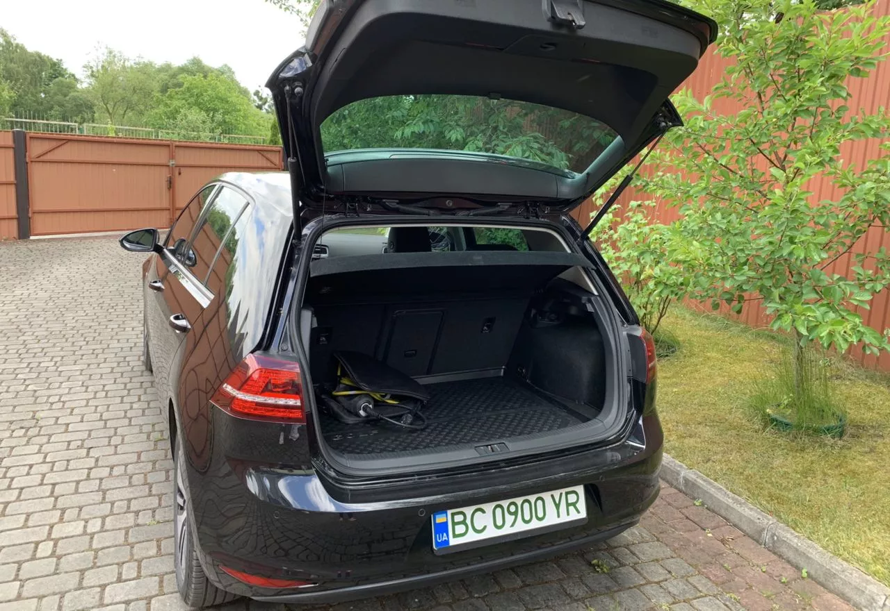 Volkswagen e-Golf  24 kWh 2015381