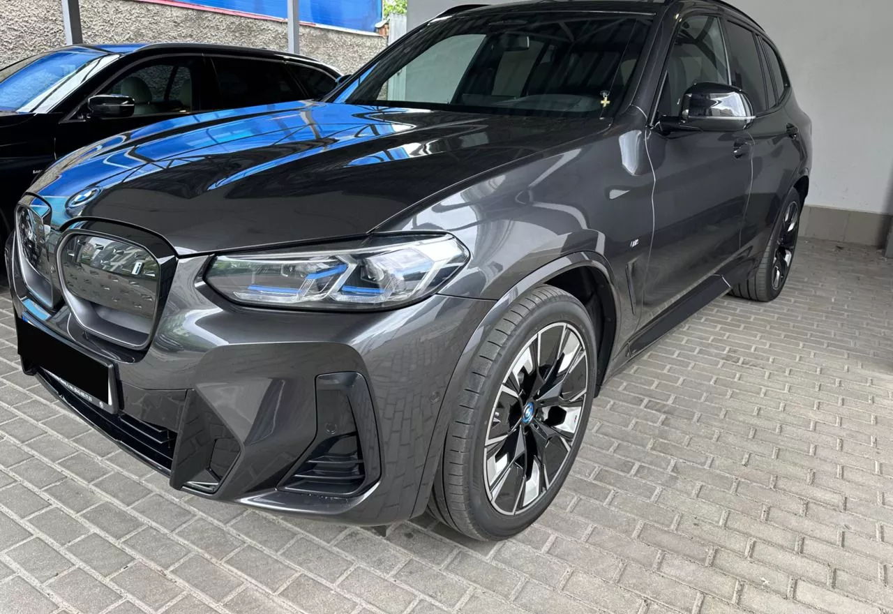 BMW iX3  80 kWh 2021101