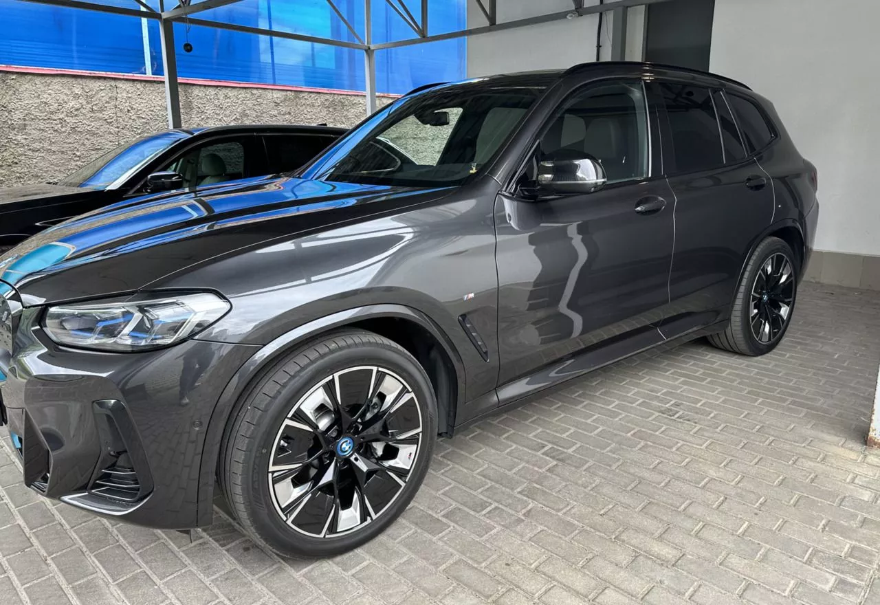 BMW iX3  80 kWh 2021111