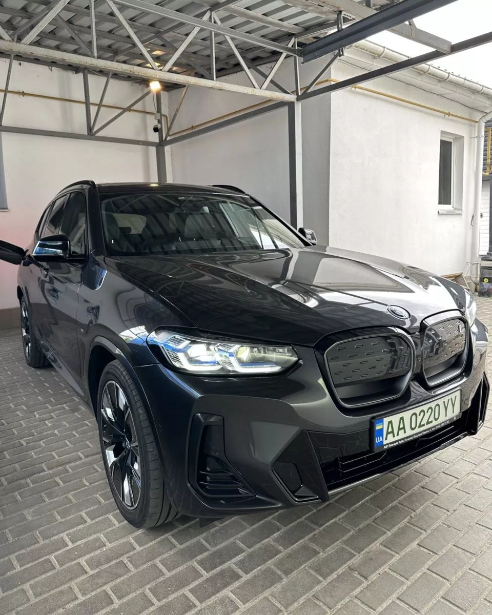 BMW iX3  80 kWh 2021271