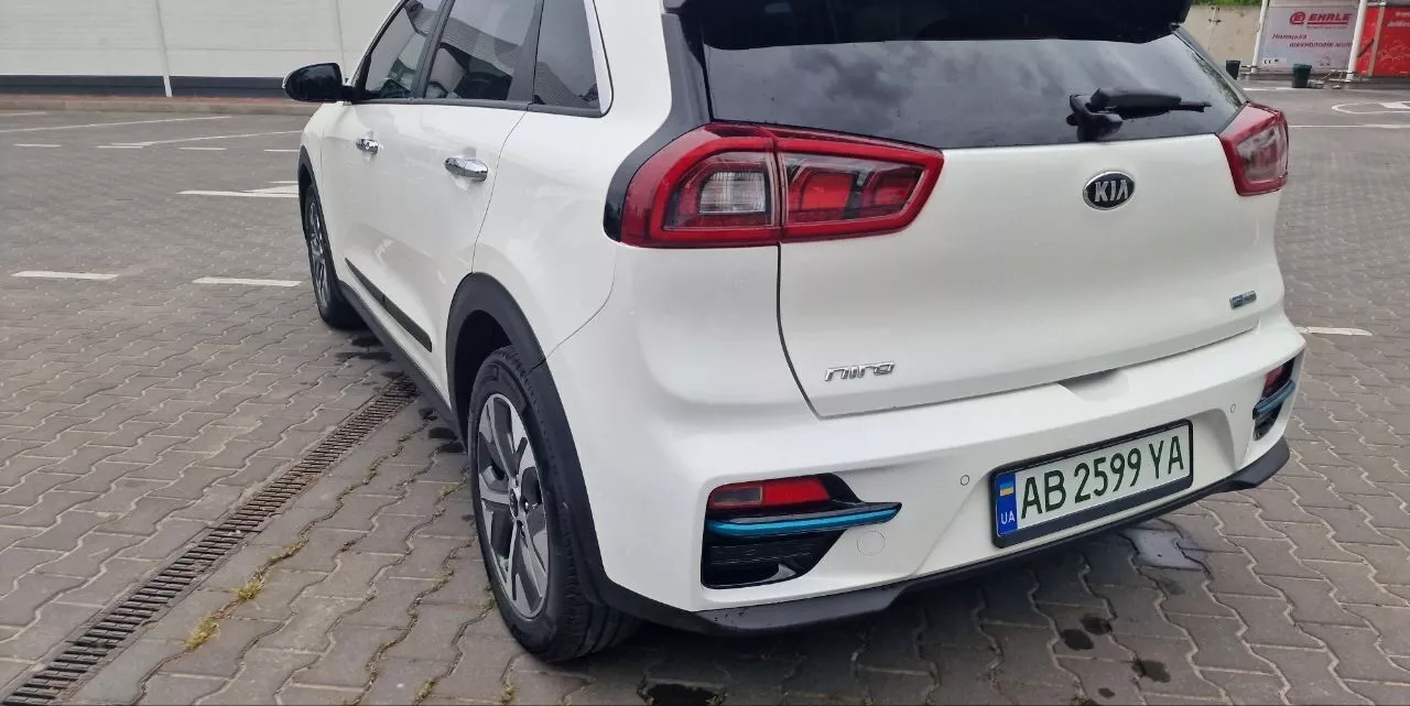 Kia Niro  64 kWh 2019211