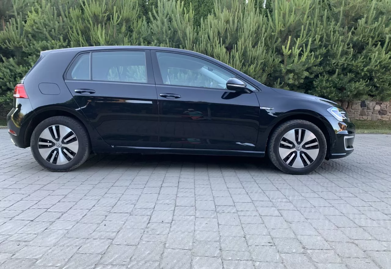 Volkswagen e-Golf  36 kWh 201821