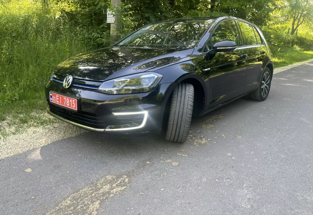 Volkswagen e-Golf  35.8 kWh 202011