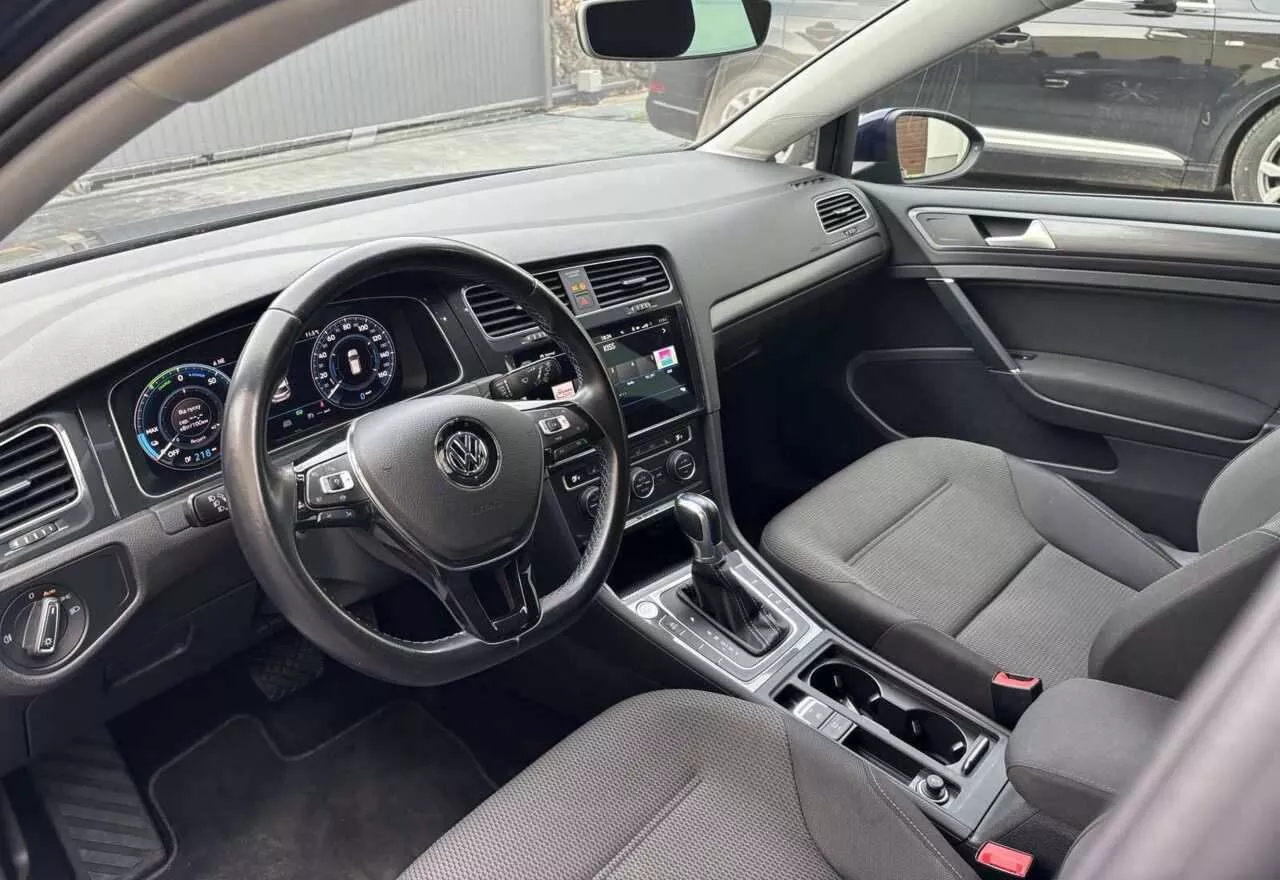 Volkswagen e-Golf  35.8 kWh 201881