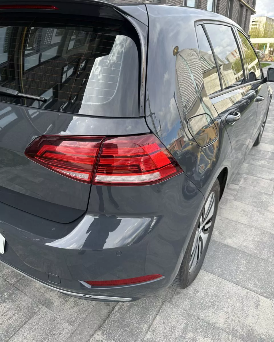 Volkswagen e-Golf  36 kWh 201951