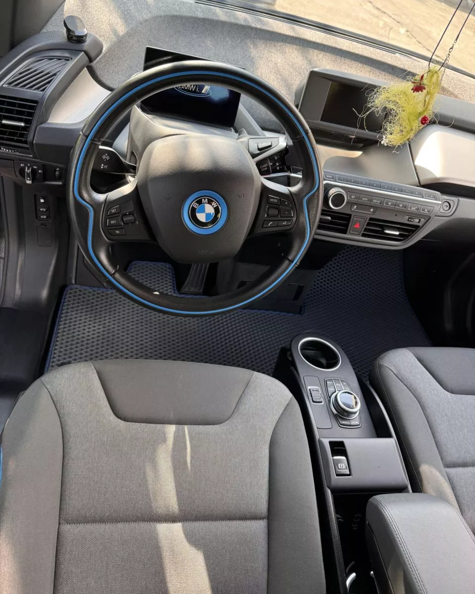 BMW i3  2017151