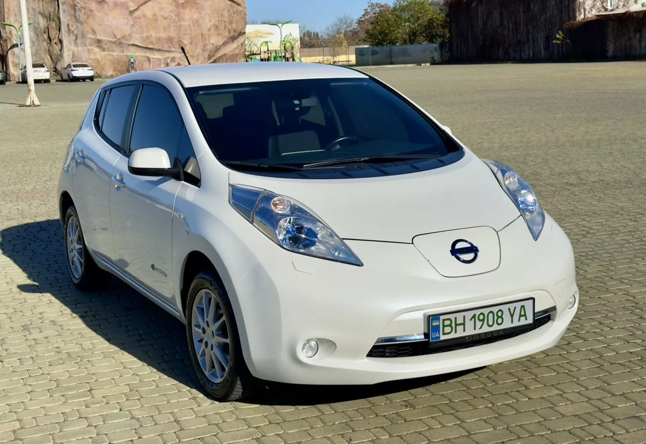 Nissan Leaf  24 kWh 201301