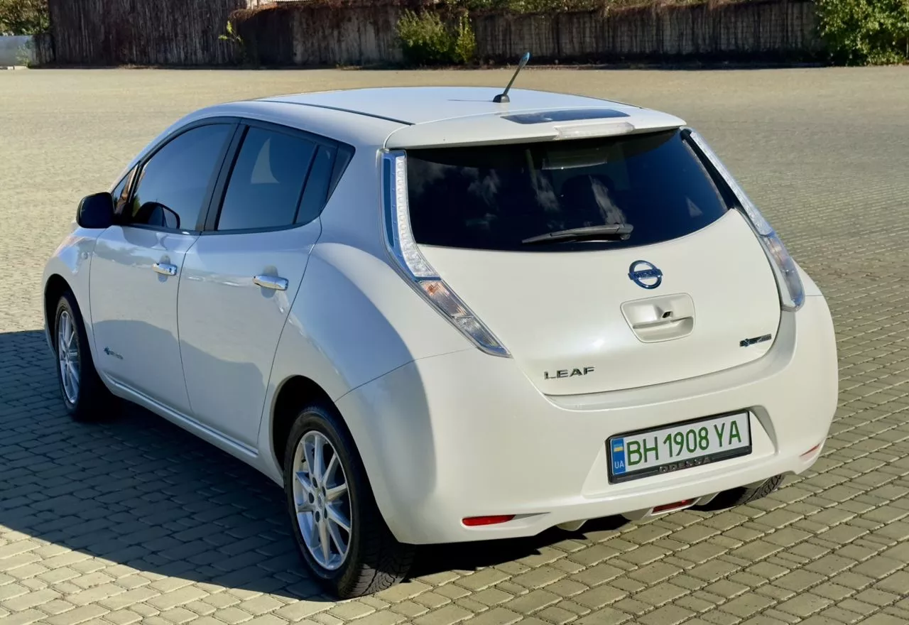 Nissan Leaf  24 kWh 2013311