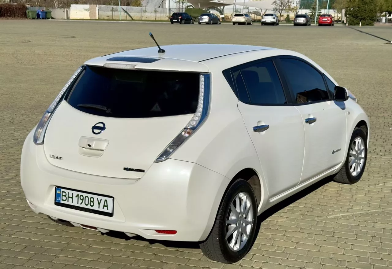 Nissan Leaf  24 kWh 2013321