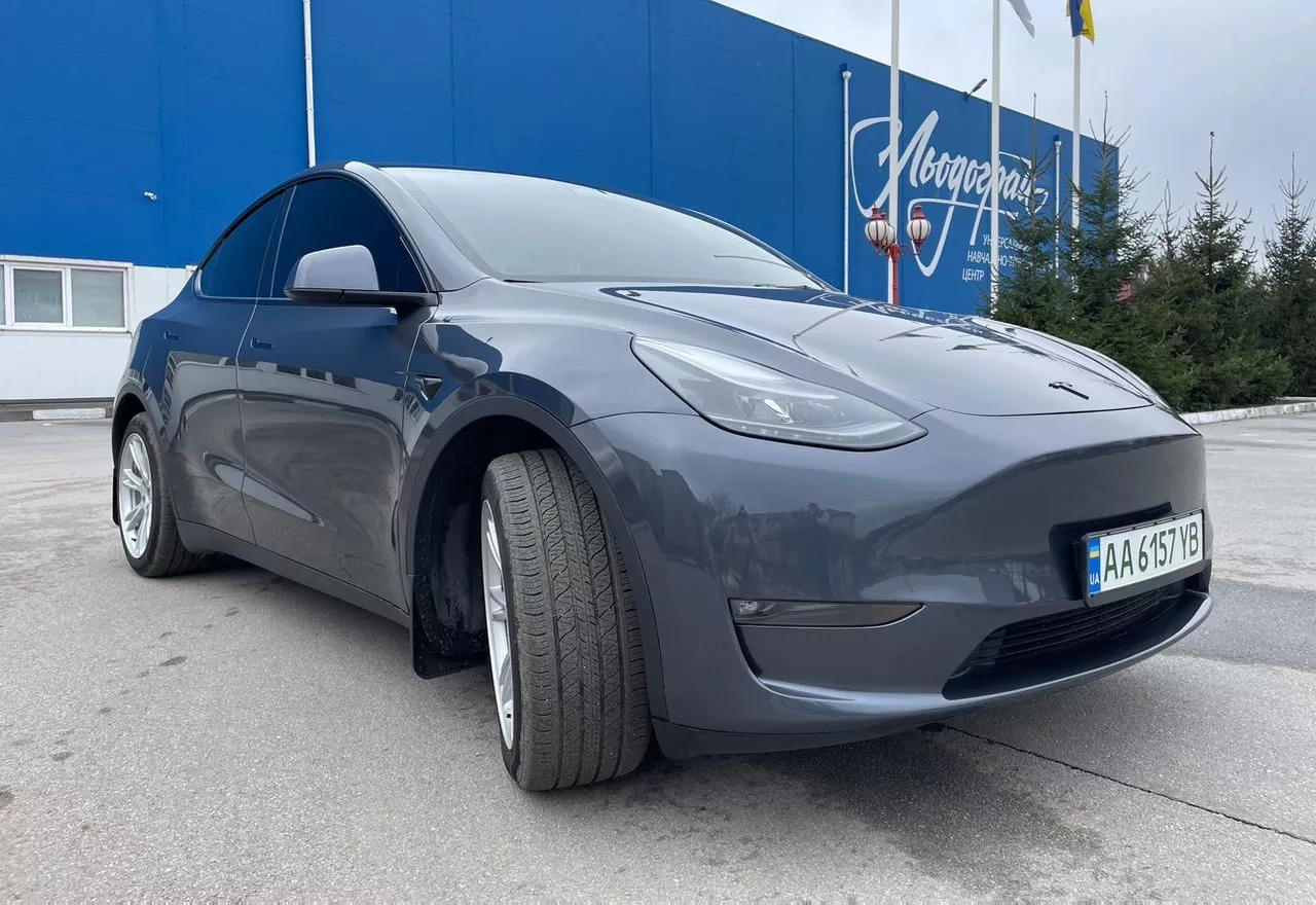 Tesla Model Y  202311