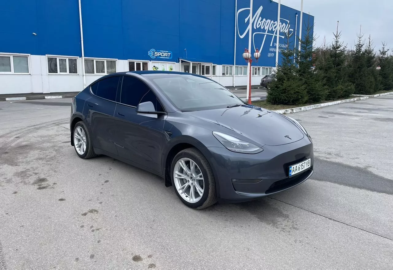 Tesla Model Y  202331