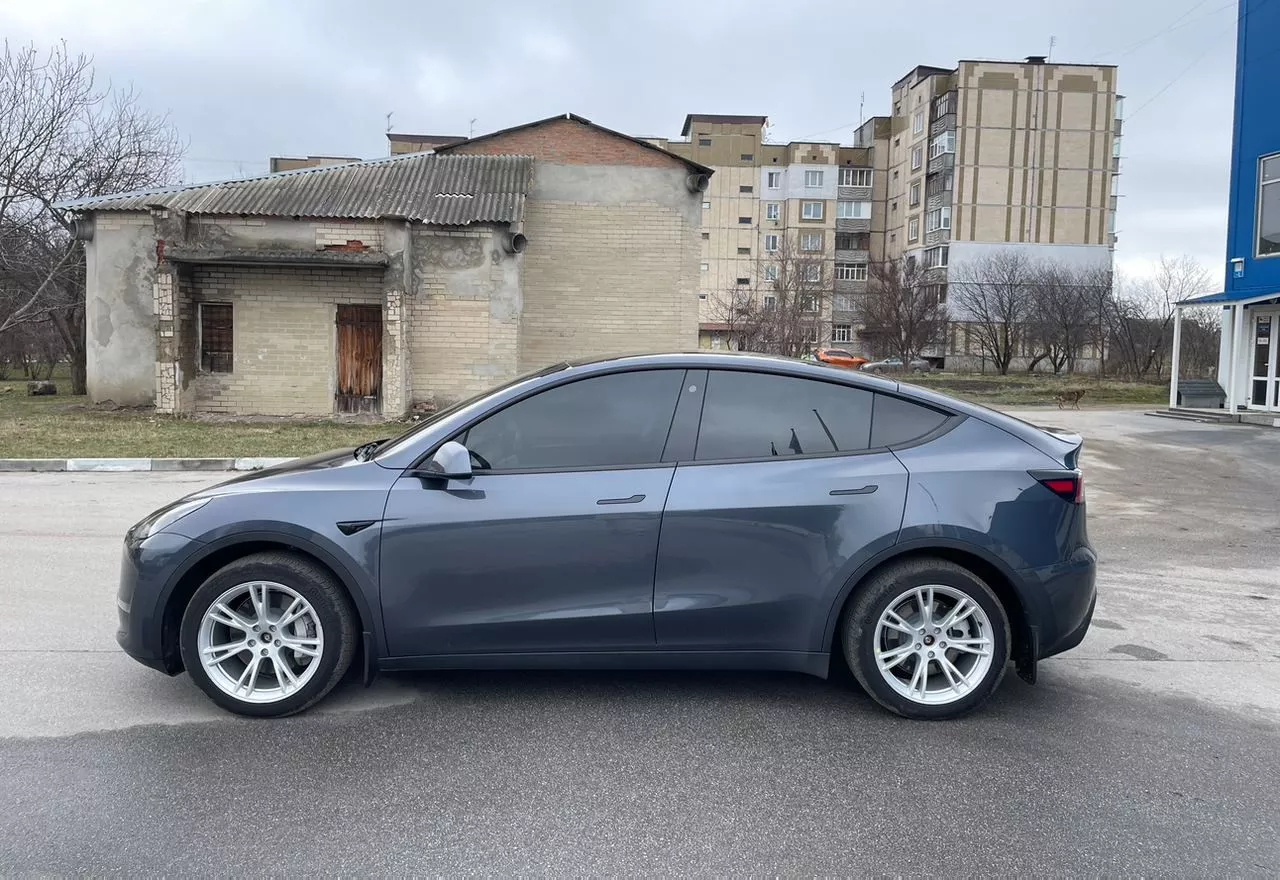 Tesla Model Y  202341