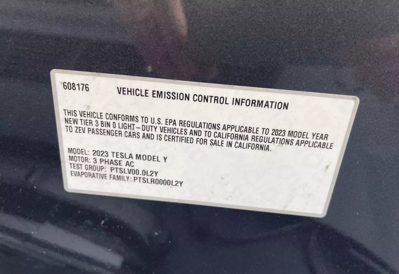 Tesla Model Y  2023331