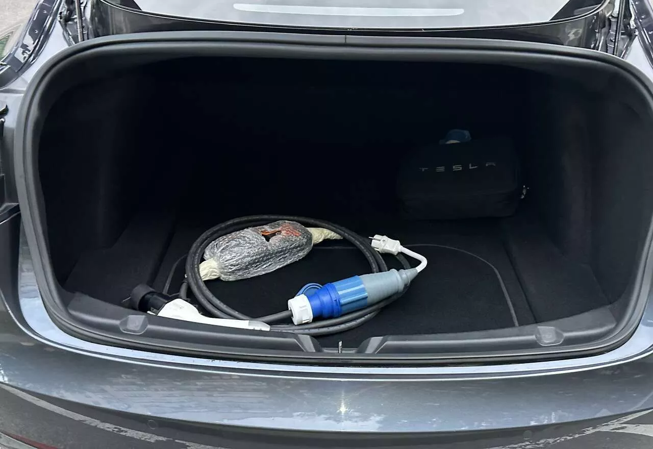 Tesla Model 3  75 kWh 2018191