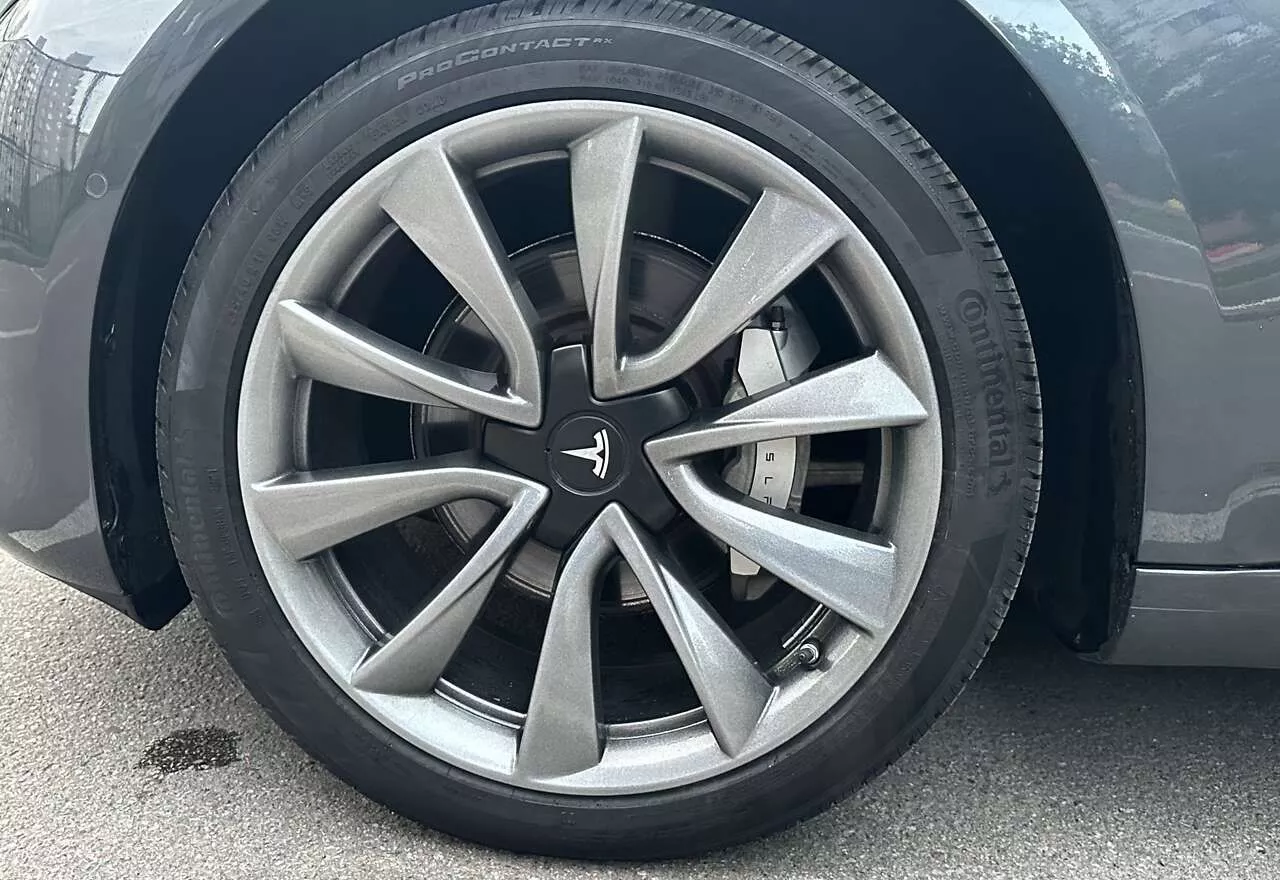 Tesla Model 3  75 kWh 2018221