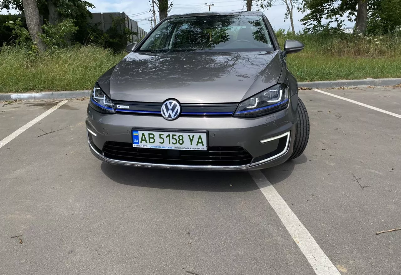 Volkswagen e-Golf  24 kWh 201521