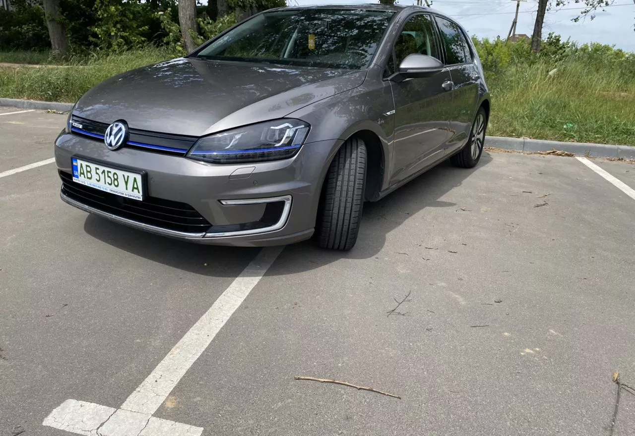 Volkswagen e-Golf  24 kWh 201531