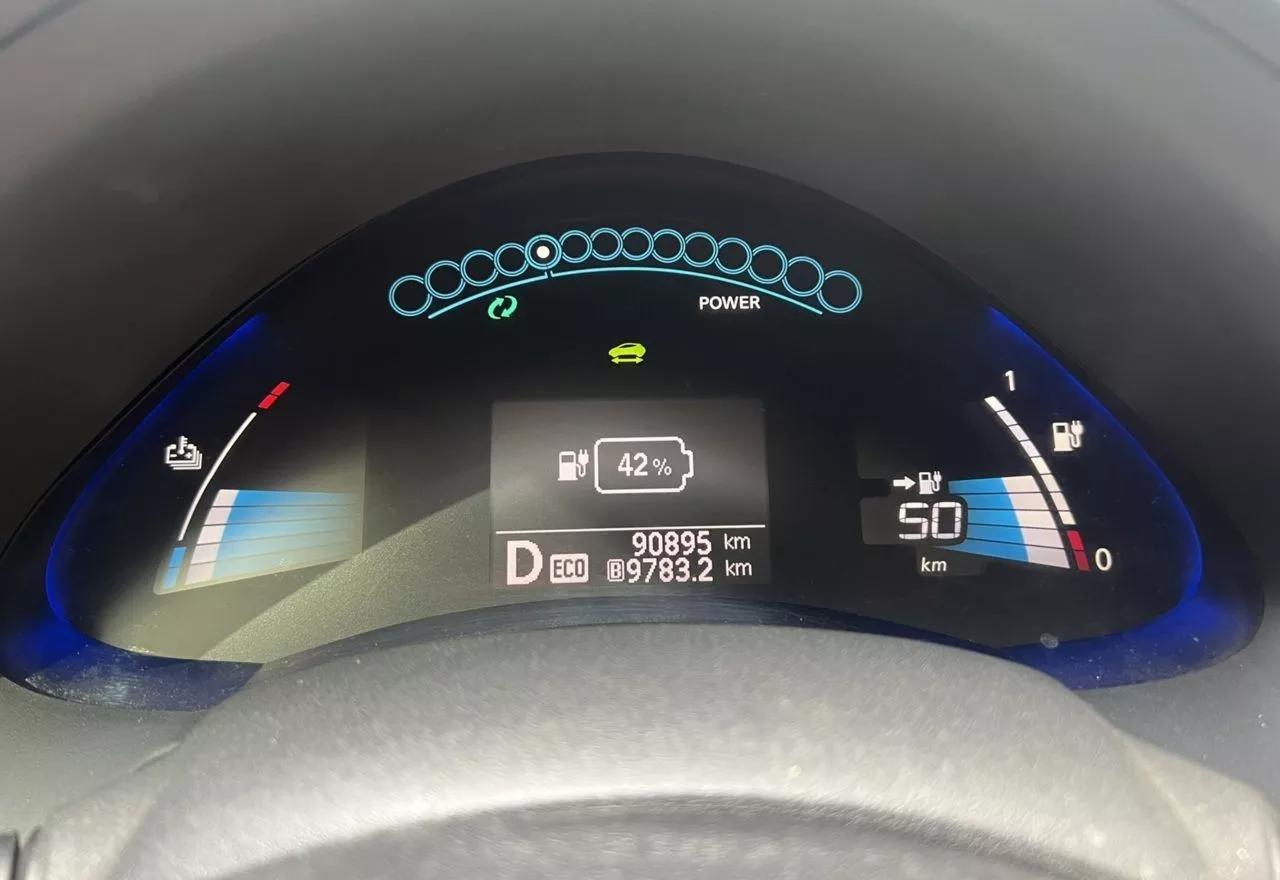 Nissan Leaf  24 kWh 2014111