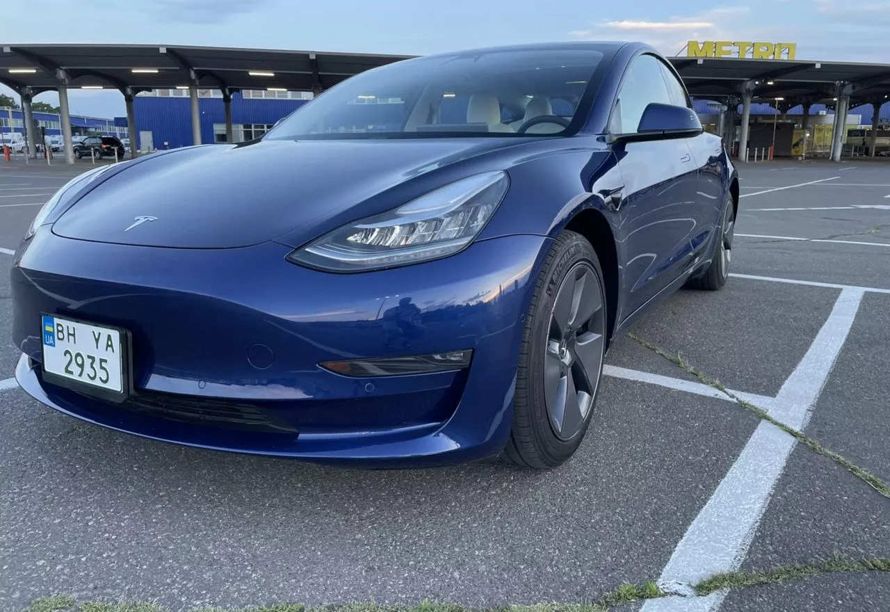 Tesla Model 3  80.5 kWh 2020401