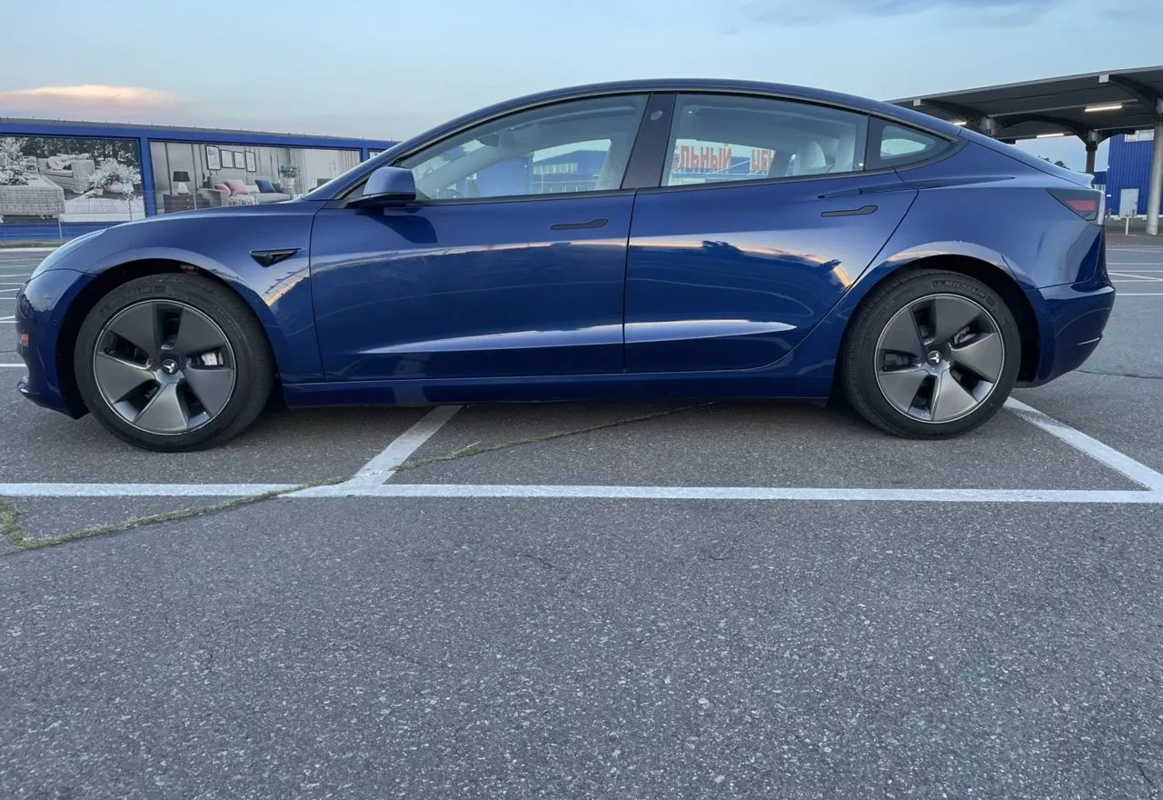 Tesla Model 3  80.5 kWh 2020421