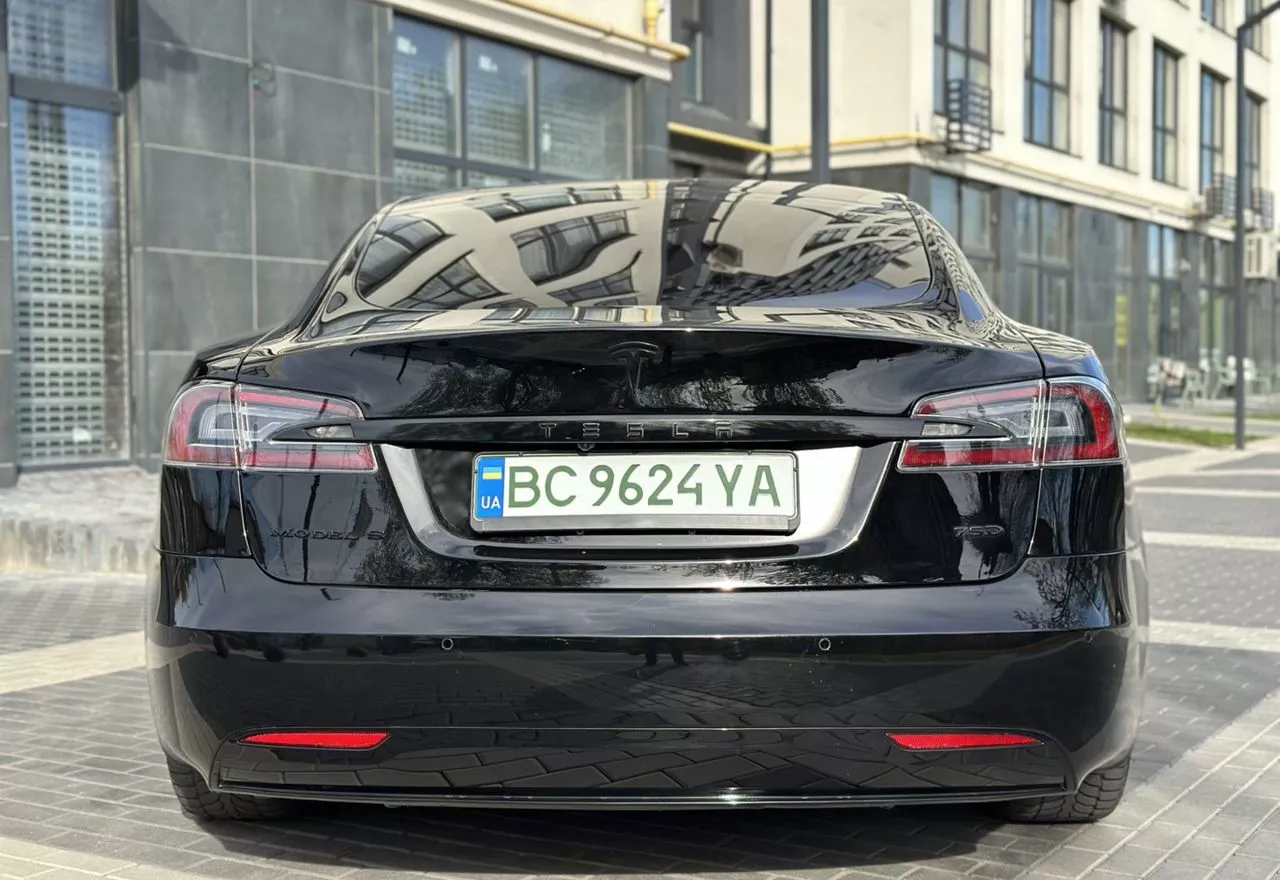 Tesla Model S  75 kWh 2018111