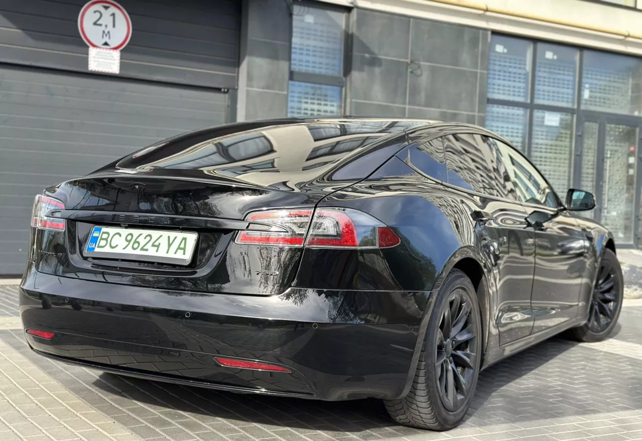 Tesla Model S  75 kWh 2018121