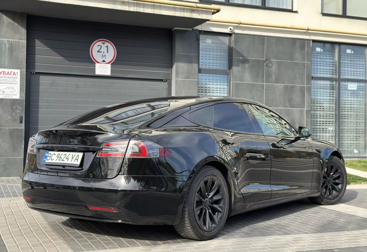 Tesla Model S  75 kWh 2018131