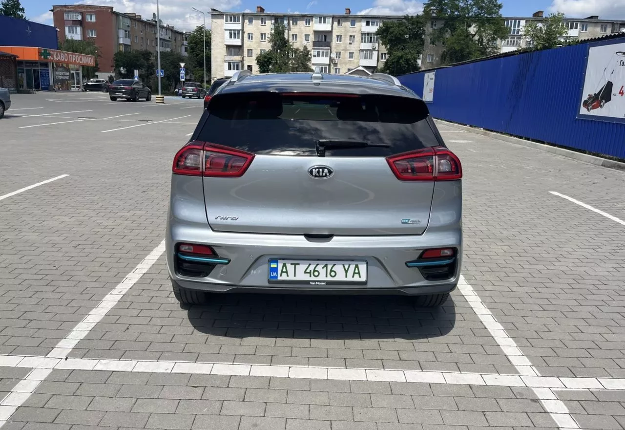 Kia Niro  64.8 kWh 2018141