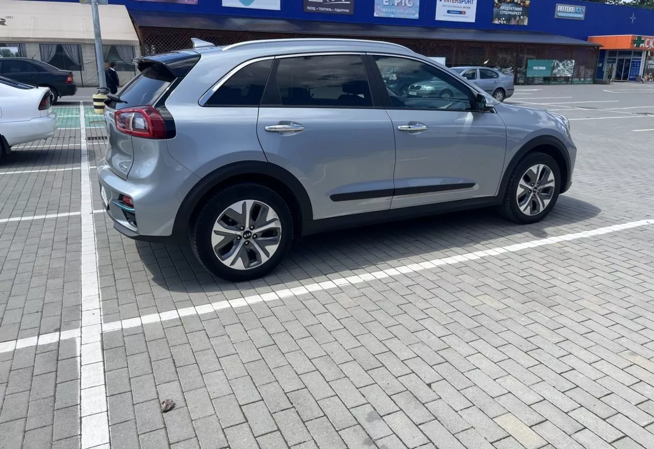 Kia Niro  64.8 kWh 2018161