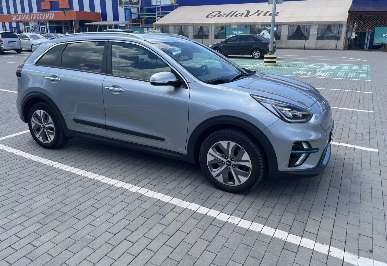 Kia Niro  64.8 kWh 2018181