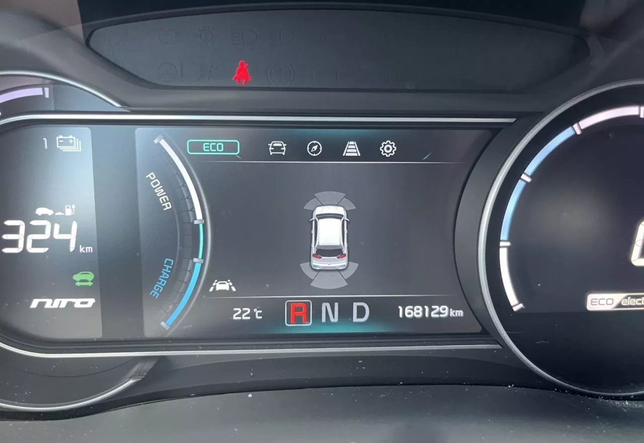 Kia Niro  64.8 kWh 2018351